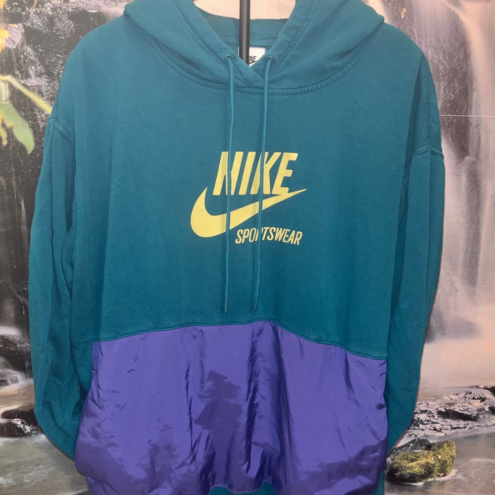 Nike hoodie
